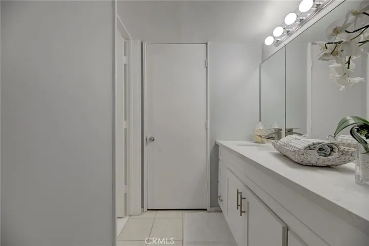 6315 Green Valley Circle 200, Culver City, California 90230