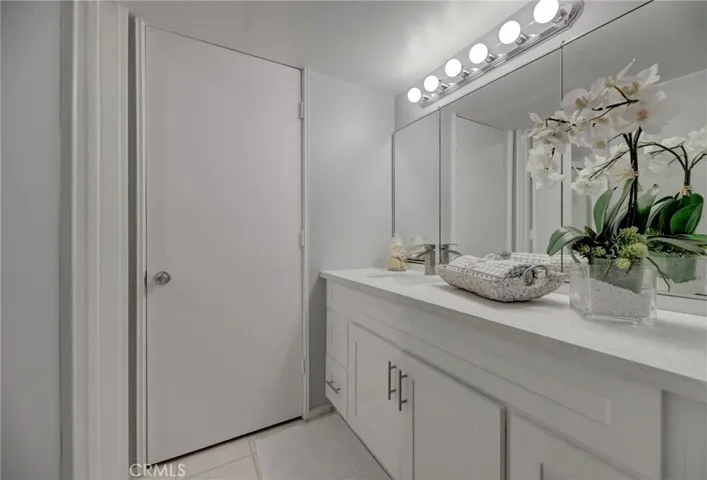 6315 Green Valley Circle 200, Culver City, California 90230