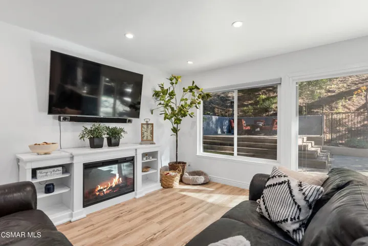 28802 Eagleton St Agoura Hills-18