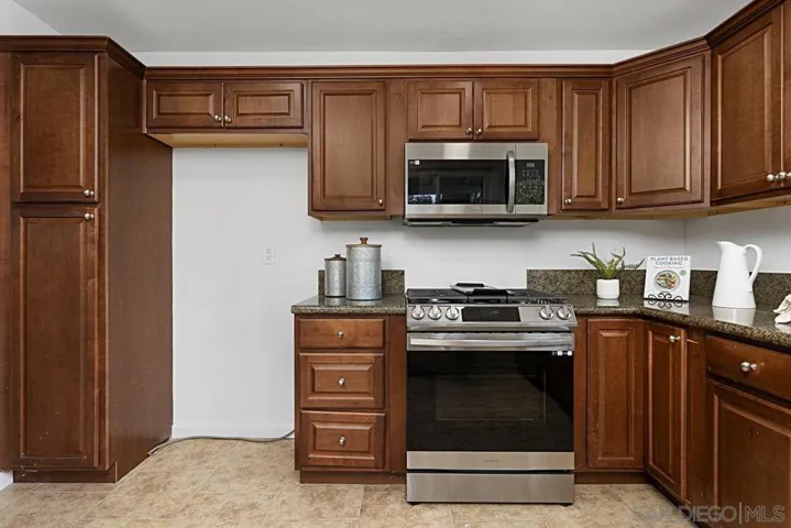 1151 Borden Rd, Escondido, California 92026