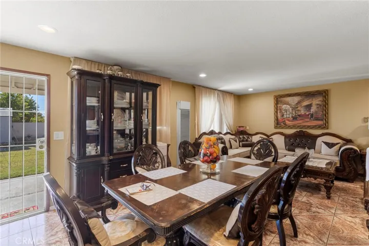 622 E Bonnie Brae Court, Ontario, California 91764