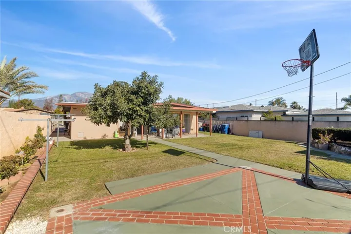 622 E Bonnie Brae Court, Ontario, California 91764