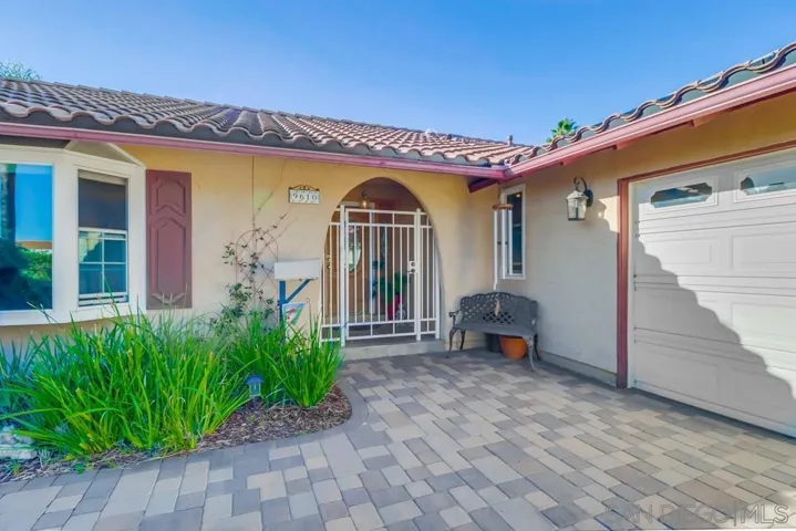 9610 St Andrews Dr, Santee, California 92071