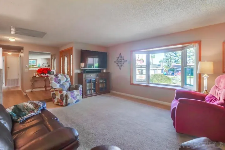 9610 St Andrews Dr, Santee, California 92071