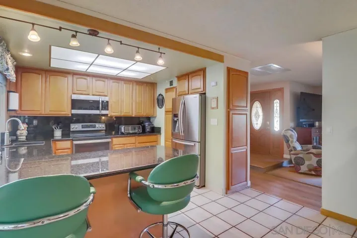 9610 St Andrews Dr, Santee, California 92071