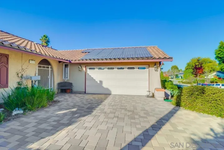 9610 St Andrews Dr, Santee, California 92071