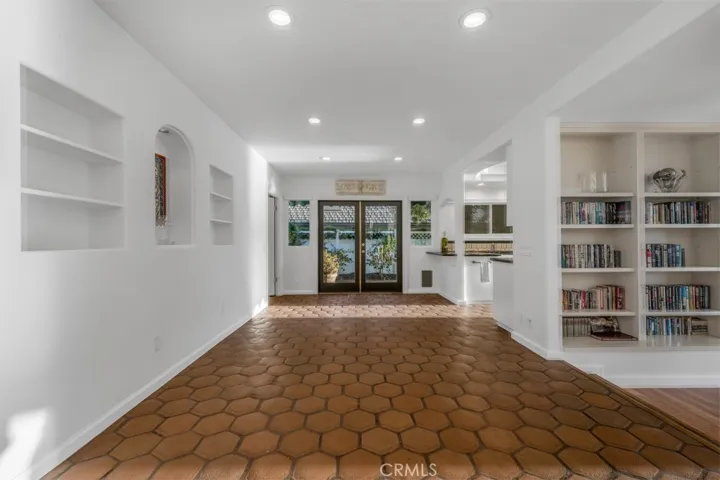32220 Oakshore Drive, Westlake Village, California 91361