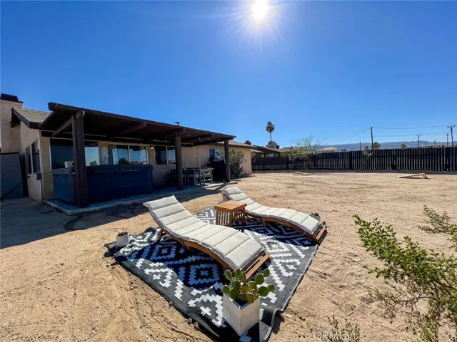 4694 Hooktree Road, 29 Palms, California 92277