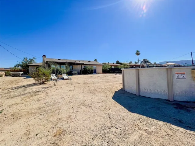 4694 Hooktree Road, 29 Palms, California 92277