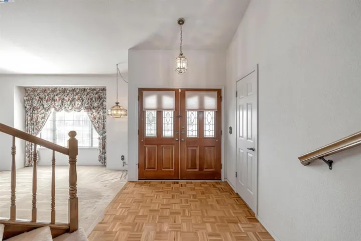 2209 Lodgepole Cir, Modesto, California 95358