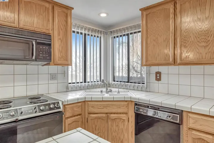 2209 Lodgepole Cir, Modesto, California 95358