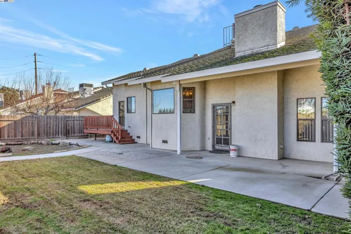2209 Lodgepole Cir, Modesto, California 95358