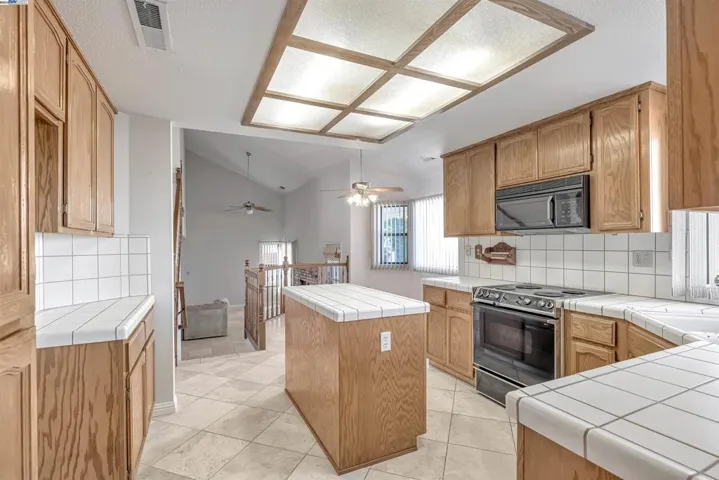 2209 Lodgepole Cir, Modesto, California 95358