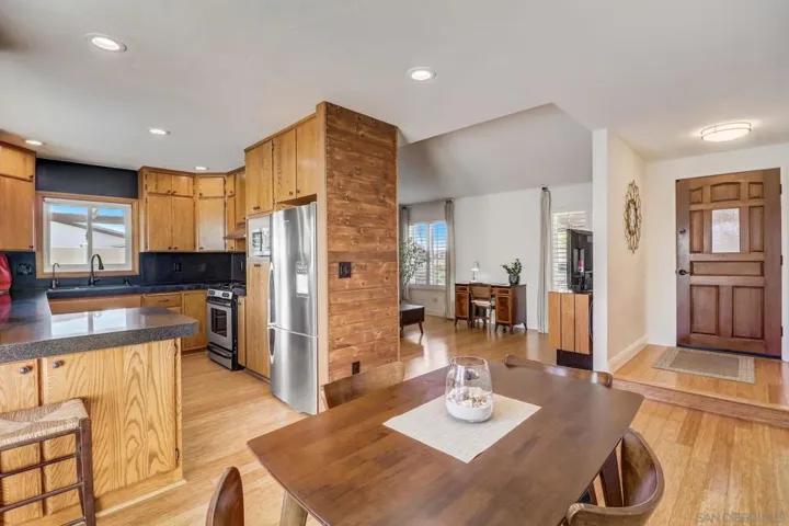 12979 Calle De Las Rosas, San Diego, California 92129