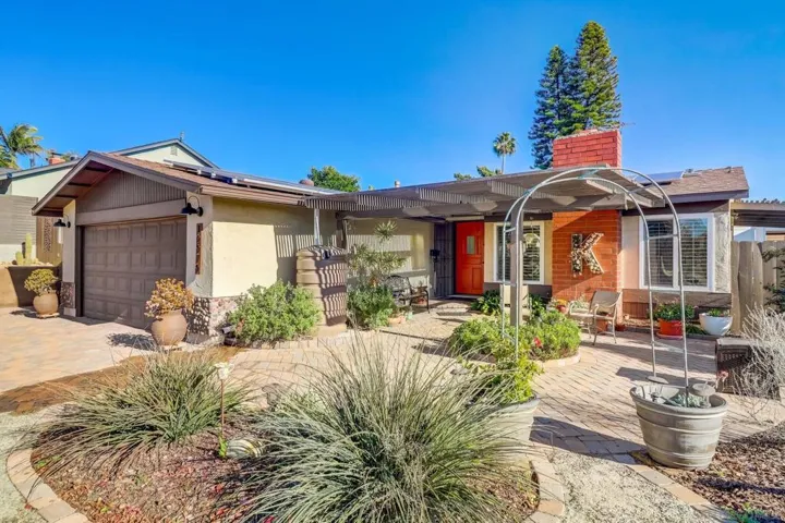 12979 Calle De Las Rosas, San Diego, California 92129