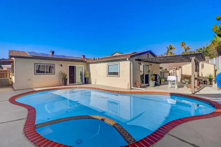 12979 Calle De Las Rosas, San Diego, California 92129