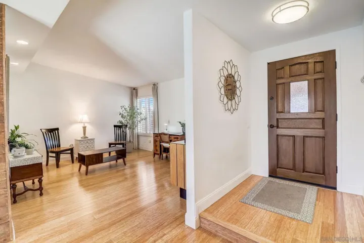 12979 Calle De Las Rosas, San Diego, California 92129