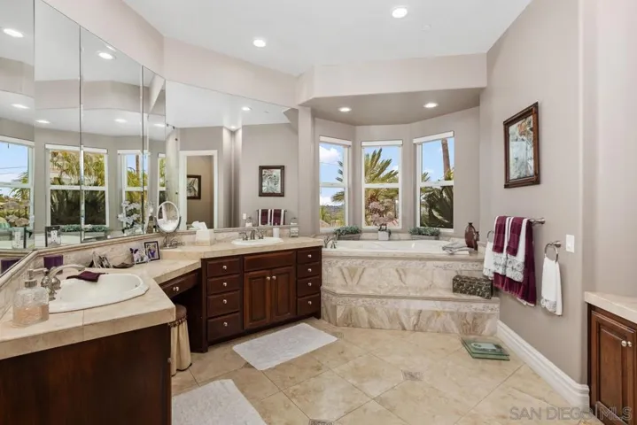 2272 Grace Lamay Ter, El Cajon, California 92019