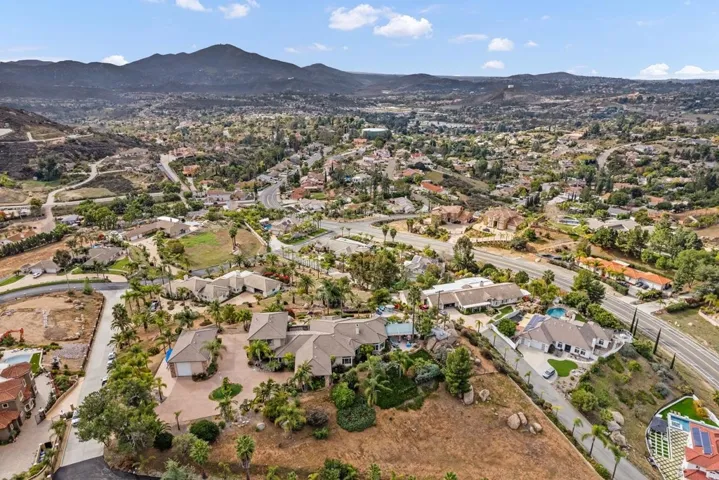 2272 Grace Lamay Ter, El Cajon, California 92019