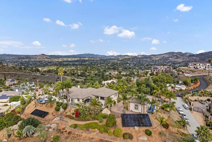 2272 Grace Lamay Ter, El Cajon, California 92019
