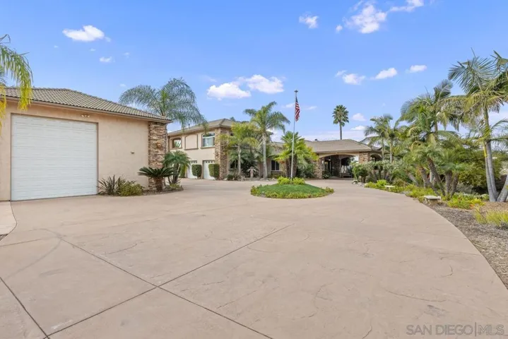 2272 Grace Lamay Ter, El Cajon, California 92019