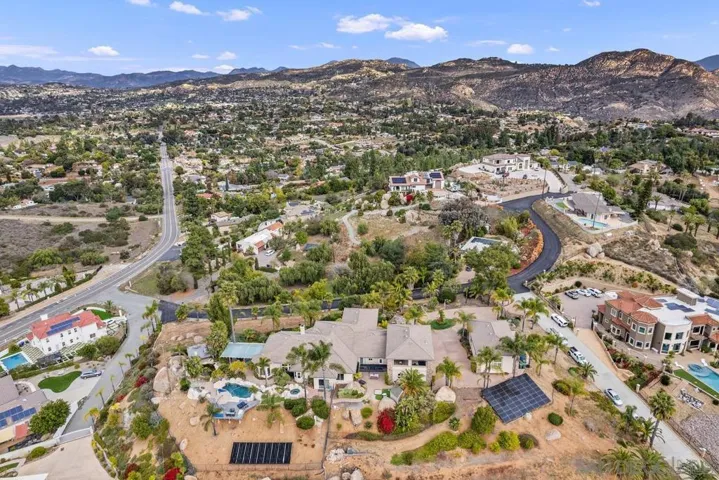 2272 Grace Lamay Ter, El Cajon, California 92019