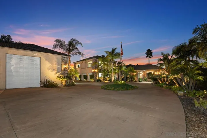 2272 Grace Lamay Ter, El Cajon, California 92019