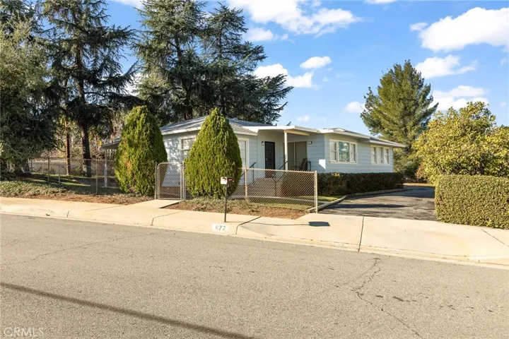 672 Golden West Drive, Redlands, California 92373