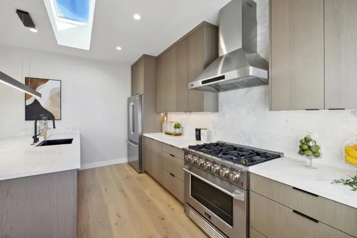 2426 24th Avenue, San Francisco, California 94116