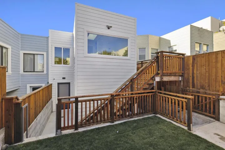 2426 24th Avenue, San Francisco, California 94116