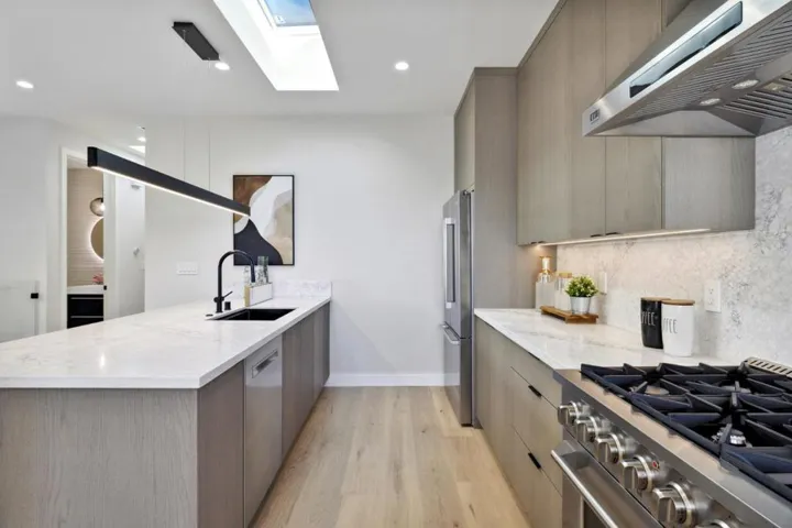 2426 24th Avenue, San Francisco, California 94116