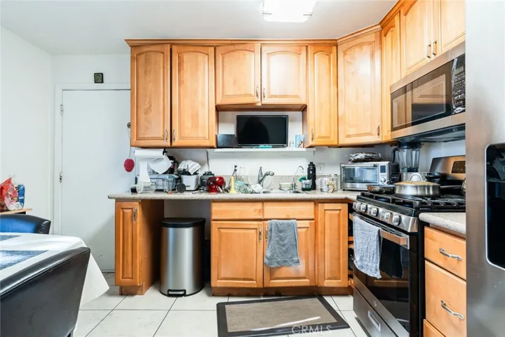 2306 W Roberta Avenue, Fullerton, California 92833