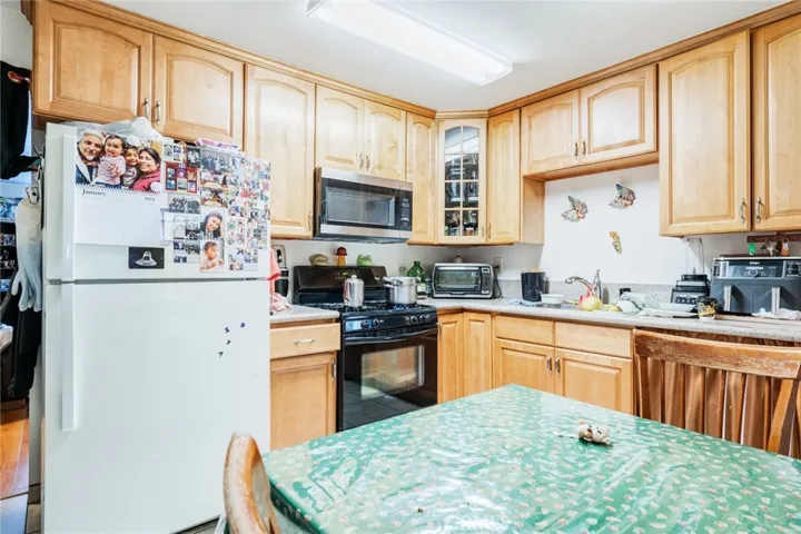 2306 W Roberta Avenue, Fullerton, California 92833