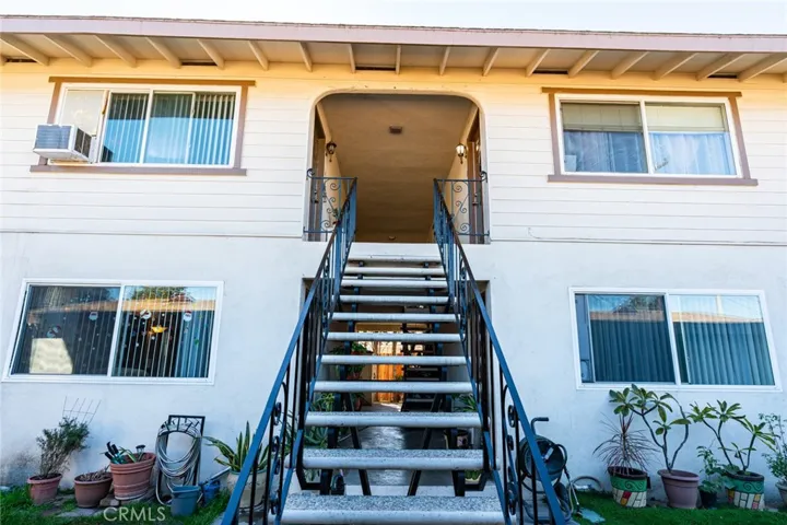 2306 W Roberta Avenue, Fullerton, California 92833