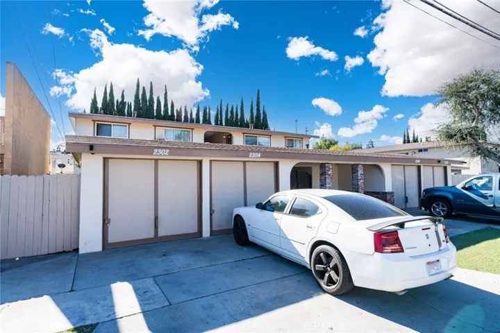 2306 W Roberta Avenue, Fullerton, California 92833