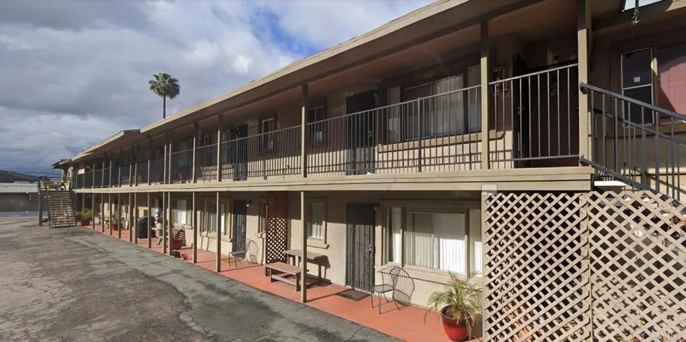 9747 Riverview Avenue, Lakeside, California 92040