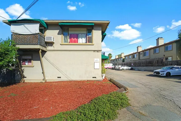 9747 Riverview Avenue, Lakeside, California 92040