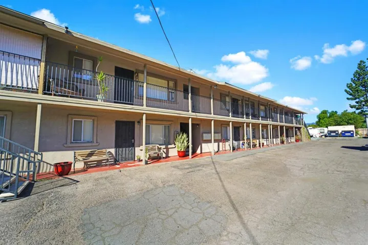 9747 Riverview Avenue, Lakeside, California 92040