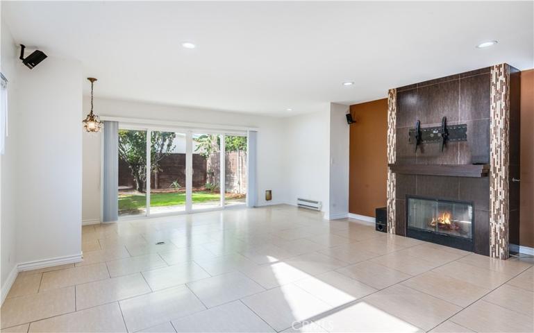 24705 Woodward Ave, Lomita, California 90717
