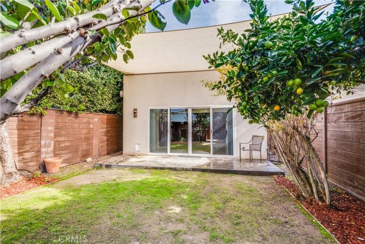 24705 Woodward Ave, Lomita, California 90717
