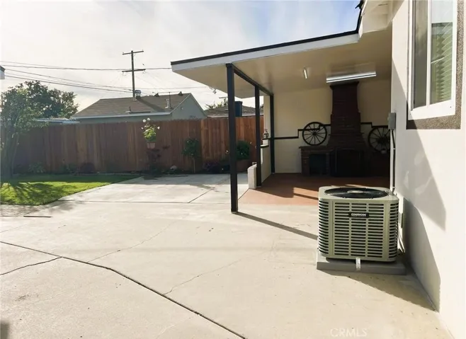 318 E Osgood Street, Long Beach, California 90805