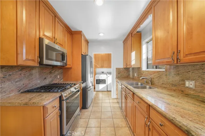 7445 Mammoth Avenue, Van Nuys, California 91405