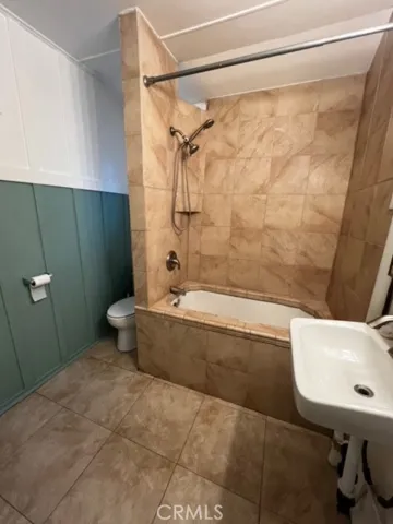 Tub