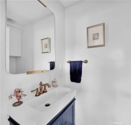 1884 Del Mar Avenue, Laguna Beach, California 92651