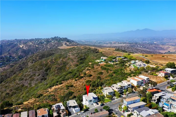 1884 Del Mar Avenue, Laguna Beach, California 92651