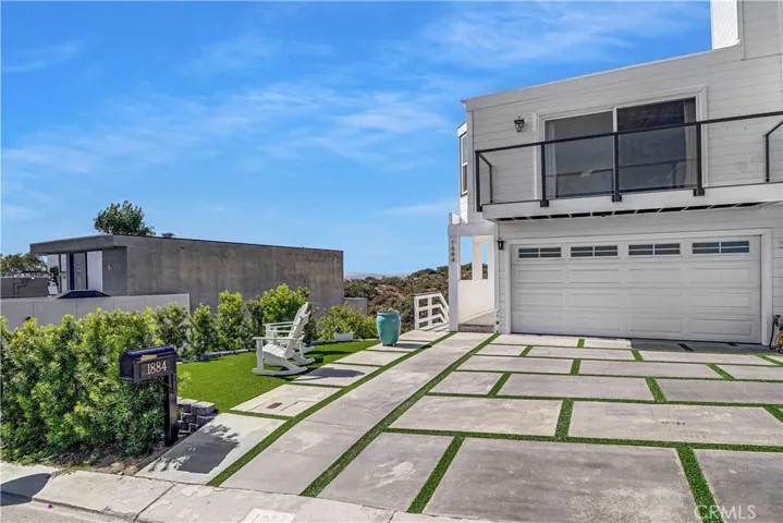 1884 Del Mar Avenue, Laguna Beach, California 92651