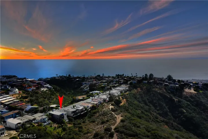 1884 Del Mar Avenue, Laguna Beach, California 92651