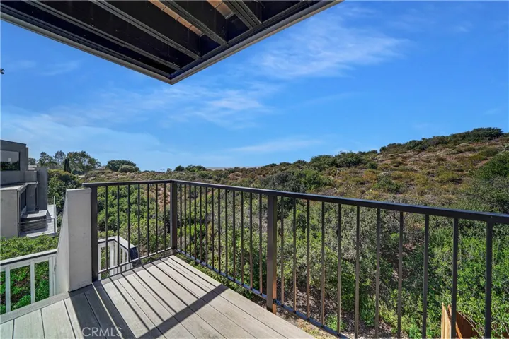 1884 Del Mar Avenue, Laguna Beach, California 92651