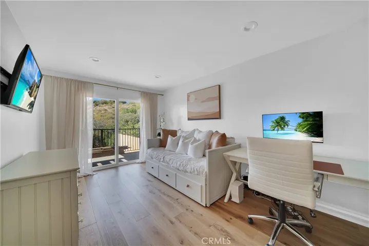 1884 Del Mar Avenue, Laguna Beach, California 92651