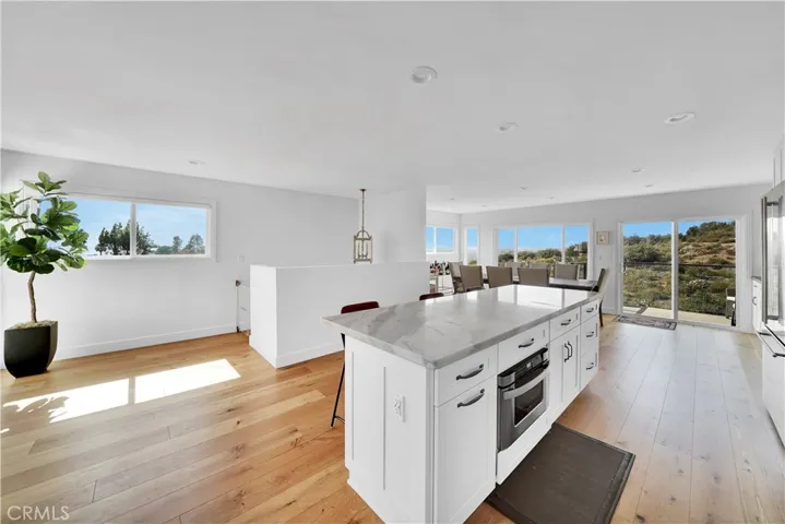 1884 Del Mar Avenue, Laguna Beach, California 92651